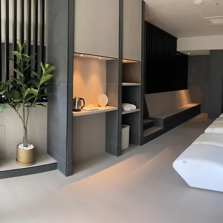 Hotell Mh & Florens