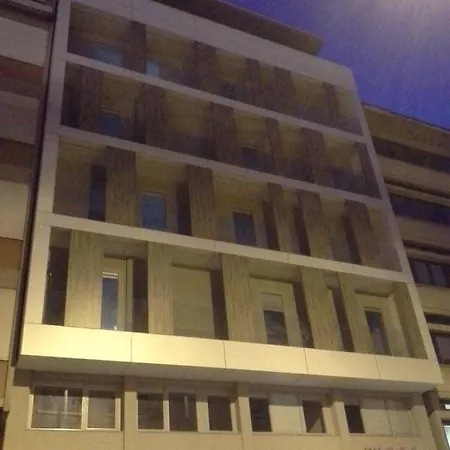 Mh & Hotell