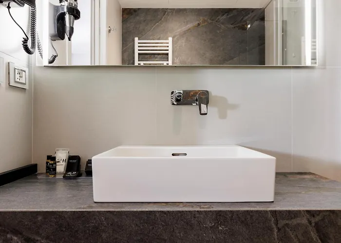 Mh佛罗伦萨酒店及水疗中心 酒店 4*