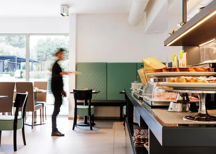 Mh佛罗伦萨酒店及水疗中心 酒店 4*