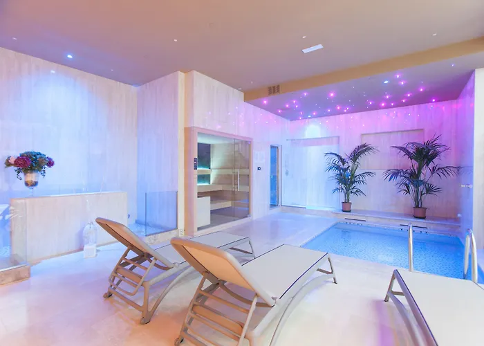 Mh佛罗伦萨酒店及水疗中心 酒店 4*